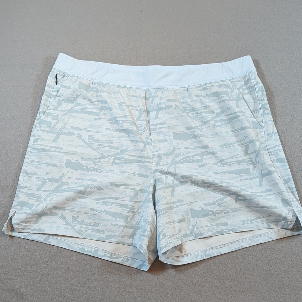 PUBLIC REC Men's‎ Shorts Size 42 Camo Print